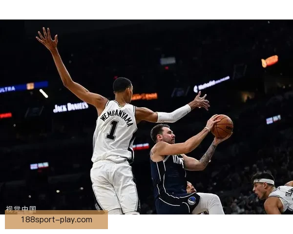 29日NBA前瞻：文班亚马挑战雄鹿 76人黄蜂争夺东部第七名